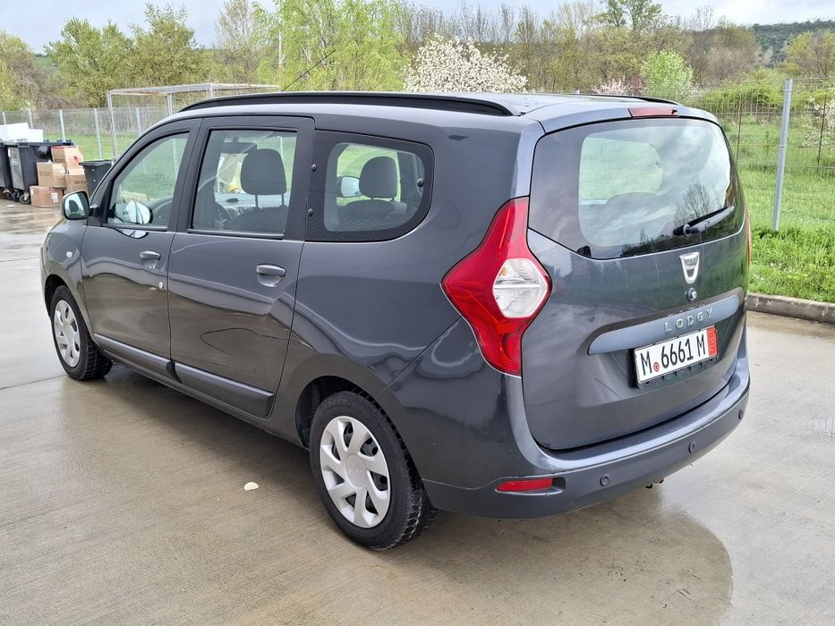 Dacia Lodgy an 2013 1.5 diesel 7 locuri Germania euro 5