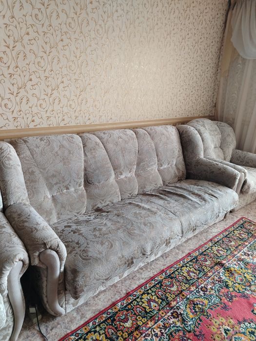 Диван с креслами