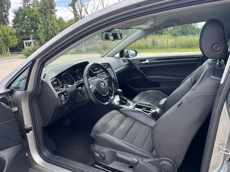 VW GOLF AUTOMAT/navigatie/piele/scaune sport inc/rate/garantie/150cp