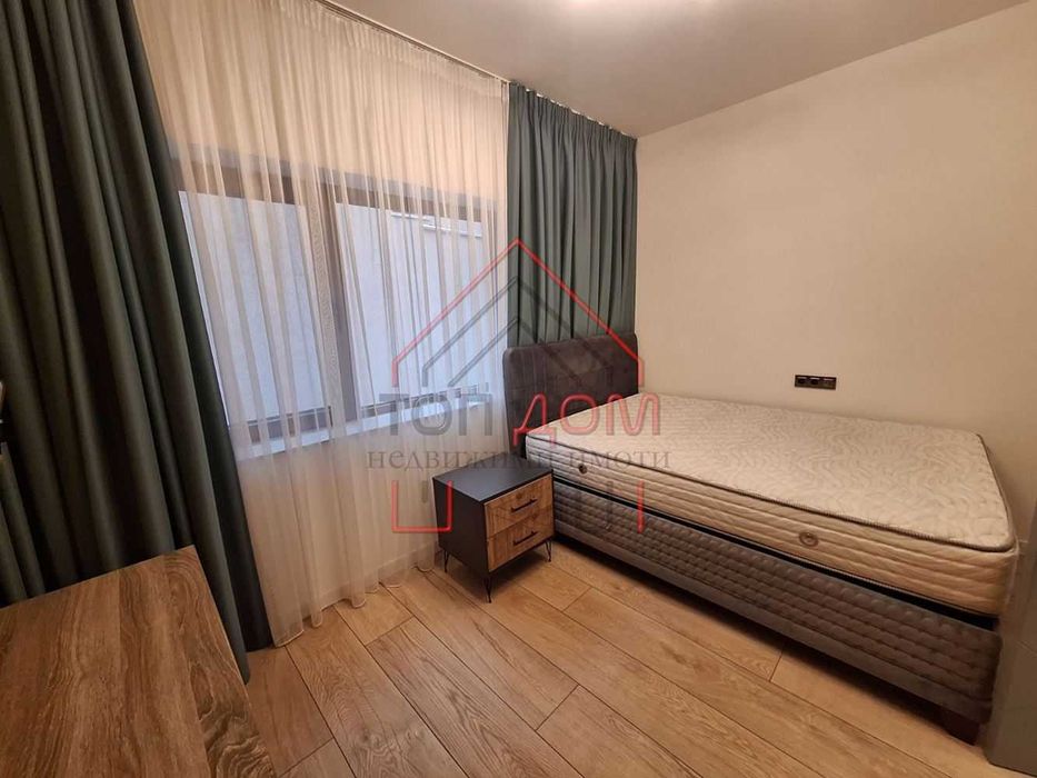 Дава се под наем Тристаен апартамент в Варна, Център - 80 кв.м за 1300 € - Снимка #8