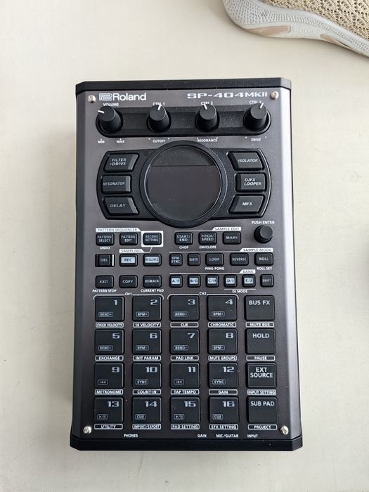 Roland SP404 MK2