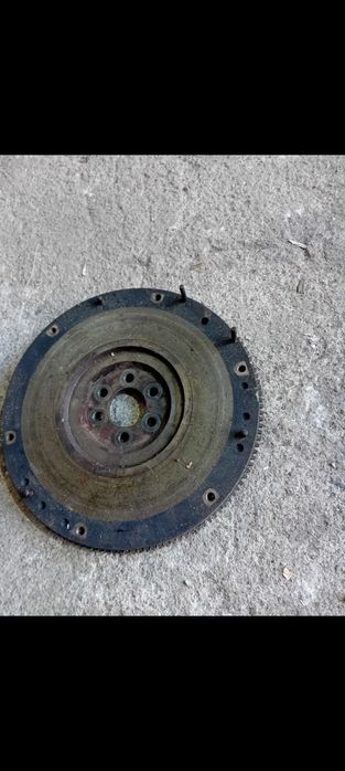 Продавам  маховик от Ауди Б4 2.0i