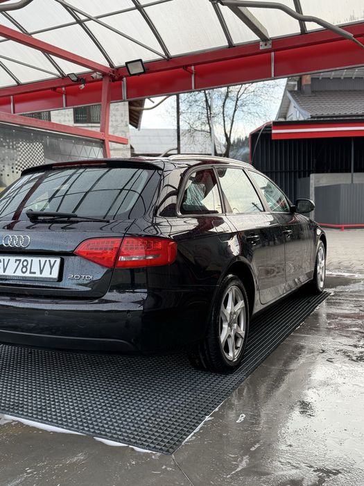Vand Audi A4 B8 2009.