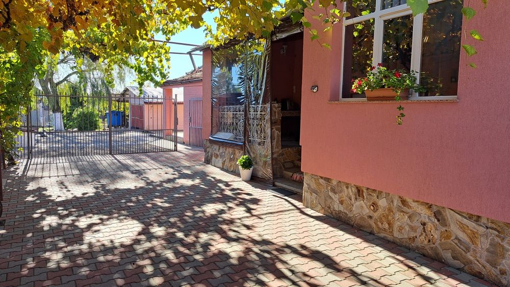 Casa tarian plus spatiu comercial