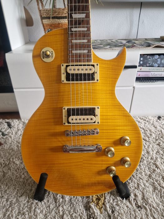 Vand chitara electrica Vintage v100 adf Slash