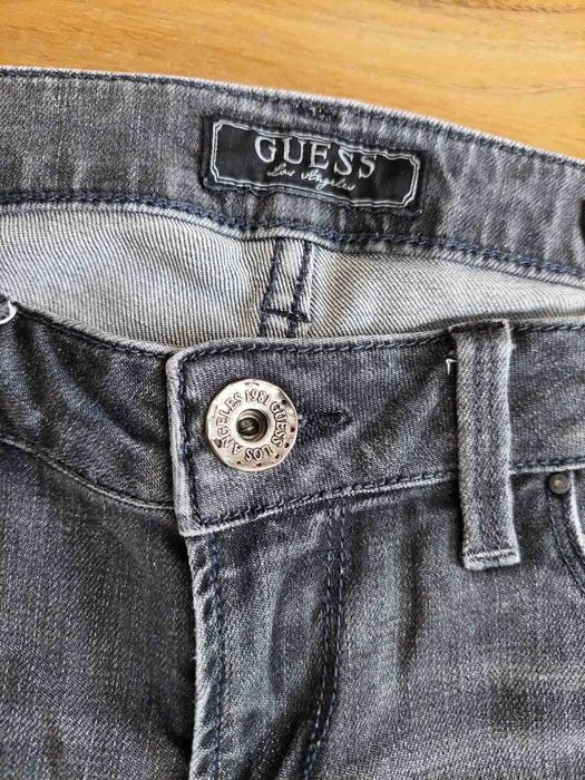 Дамски маркови дънки Burberry, GUESS, FORNARINA