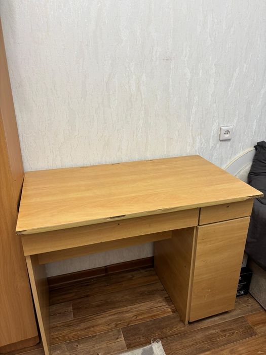 Продам стол Продам стол