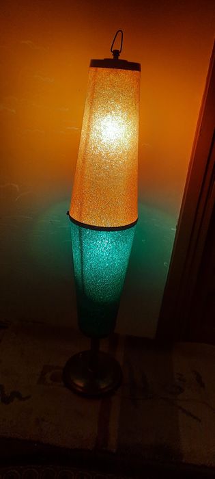 Lampă(Veoză)vechime mare,ani 60.