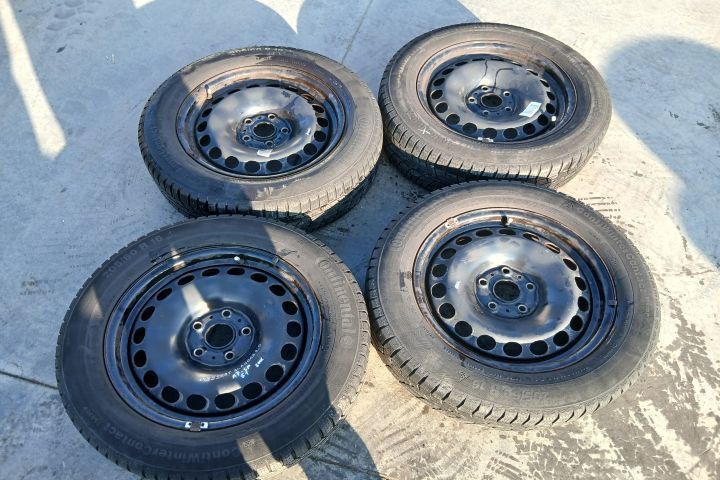 Janta tabla cu anvelopa 16 205/60 R16 7N0601027E 61/2JX16H2 ET33 205/