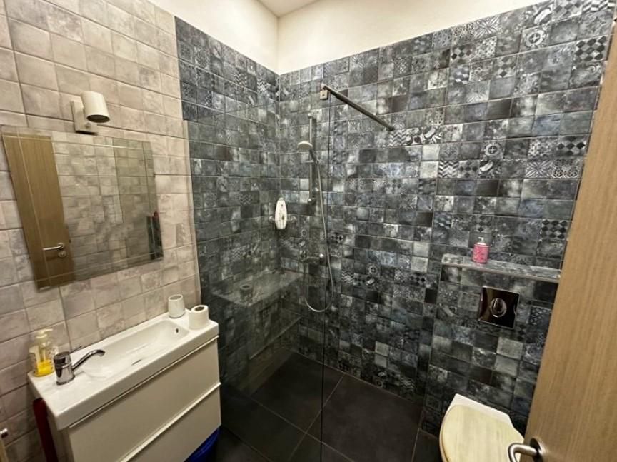 Дава се под наем Тристаен апартамент в София, Витоша - 85 кв.м за 600 € - Снимка #9