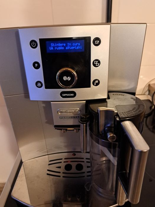 Expresor DeLonghi Perfecta Cappuccino pentru piese