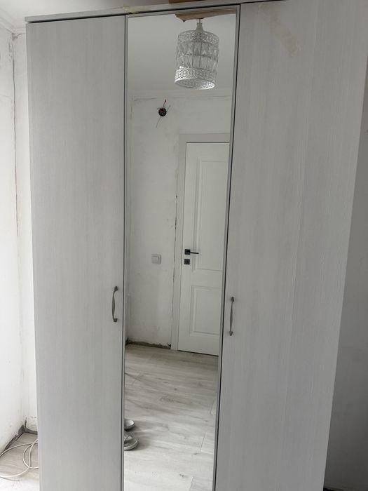 Шкаф в хорошем состоянии 1.20*2.20