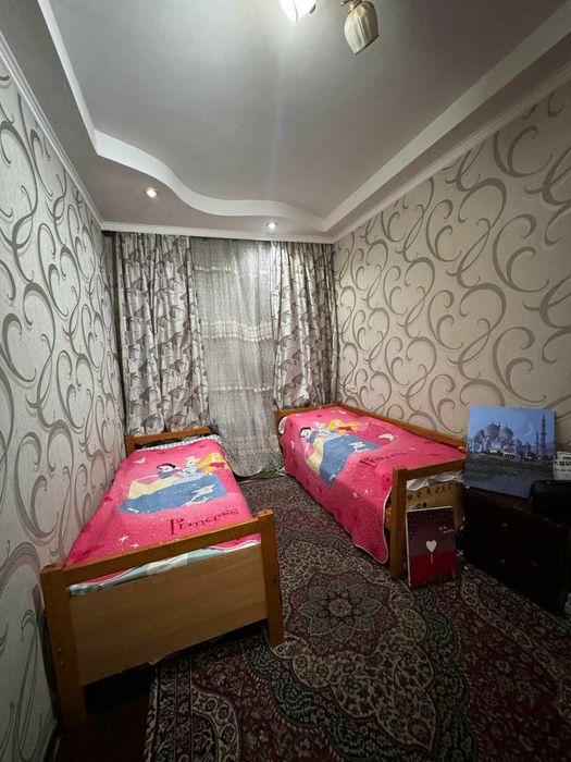 Shaxar markazi Sebzorda 3 xonali uy sotiladi