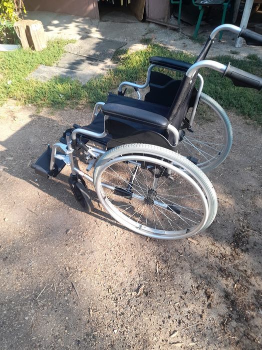 Carucior pentru persoane cu dizabilități