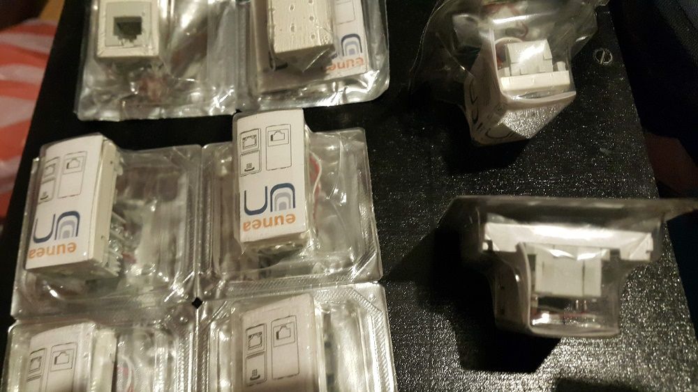 телефонна розетка Schneider Electric unica RJ11