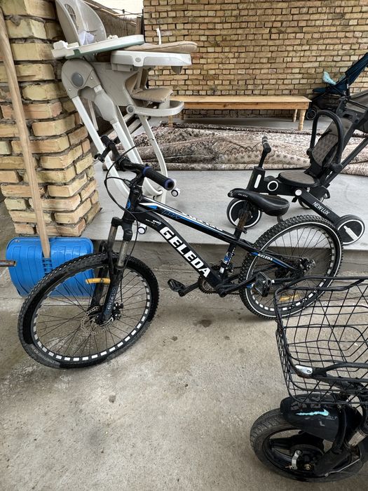 Велосипед пен скутер  сатылады