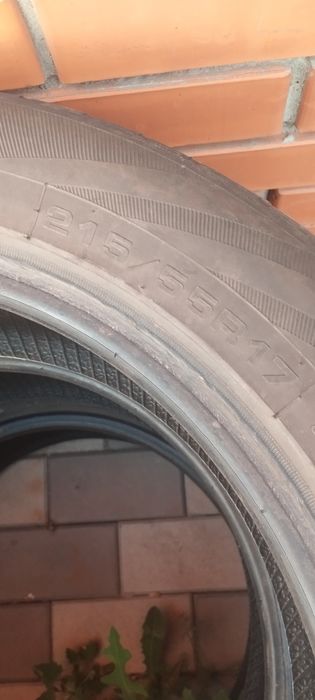 Продам три шины 215/55/17