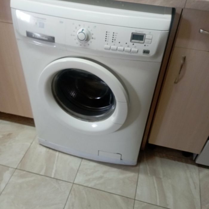 Прралня  Electrolux