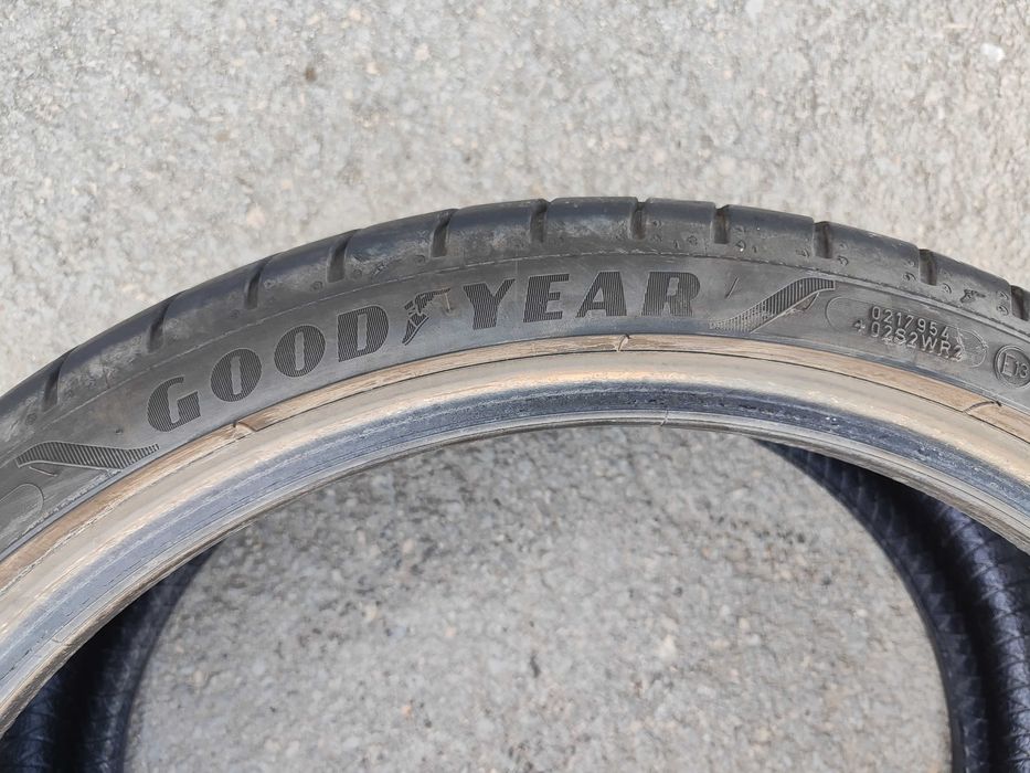 1бр.летни гуми 245/35/20 Goodyear