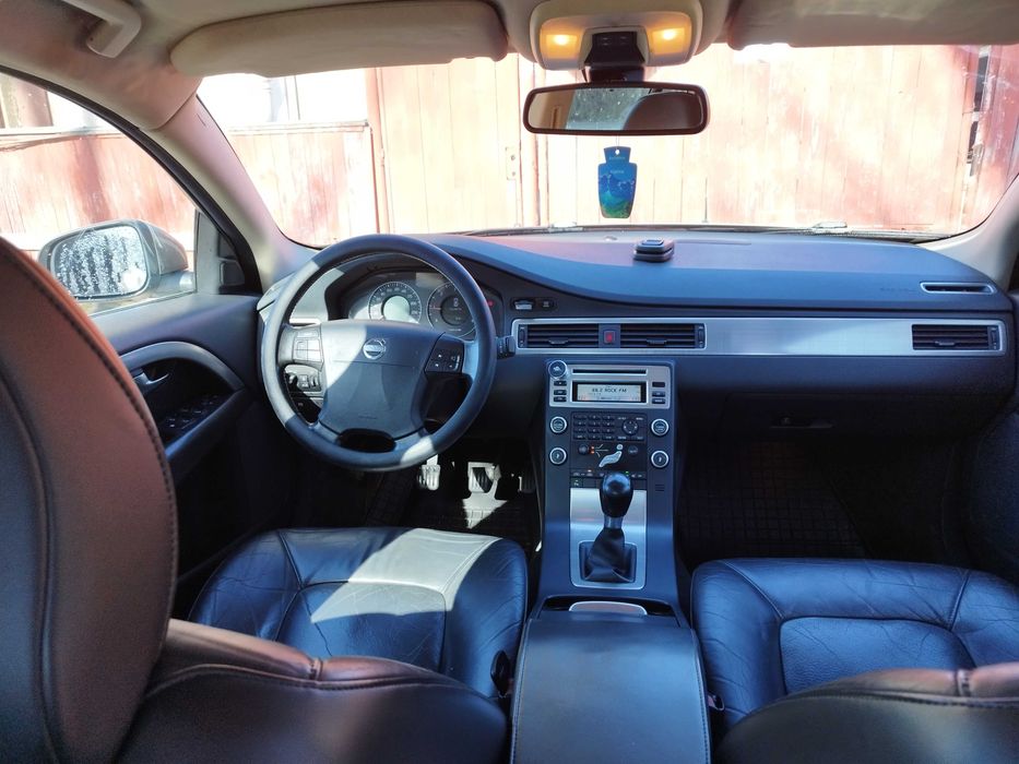 De Vânzare, Volvo S 80