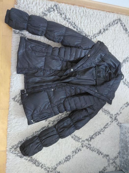 Дамско зимно яке Guess