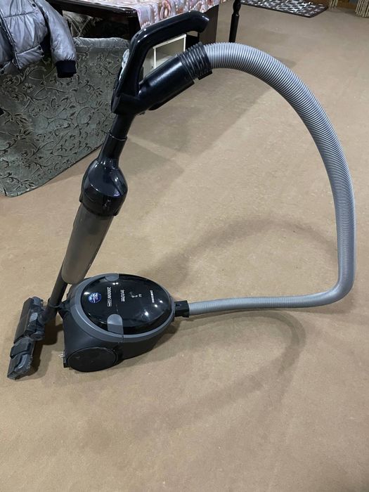 Продаётся пылесос