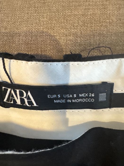 Дамски пола-панталон Zara