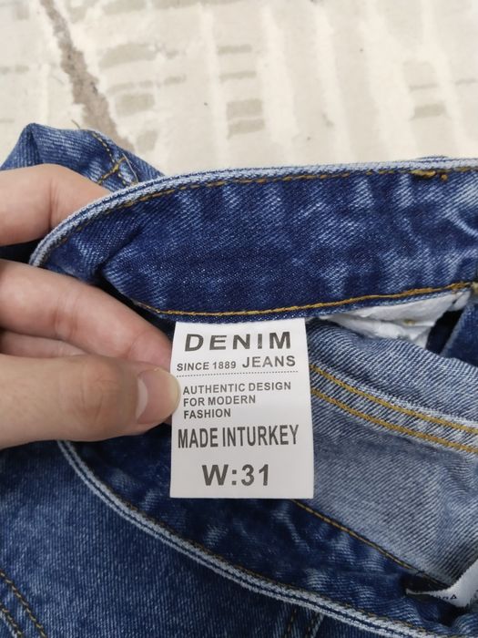 Синие подросткоевые джинсы