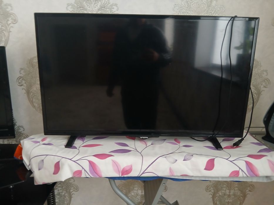 Продам телевизор