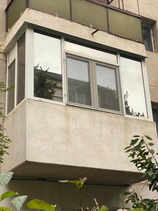 Garsonieră,  Hipodrom - Bariera