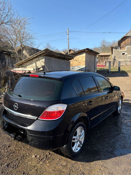 Opel   Astra   H