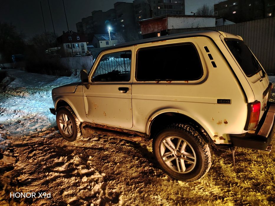 Продам нива 2121