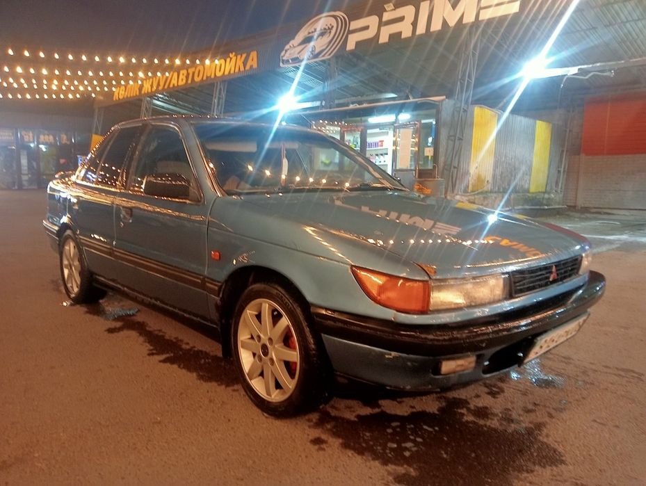 Митсубиси Лансер