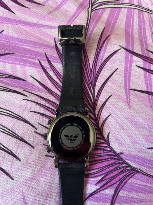 Часовник Emporio Armani