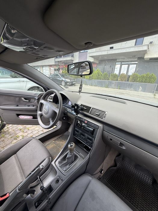 AUDI A4 2001 — imagine 4