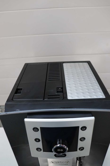 Delonghi ESAM5500B Perfecta Автоматична кафемашина За Еспресо С Функция За Капучино