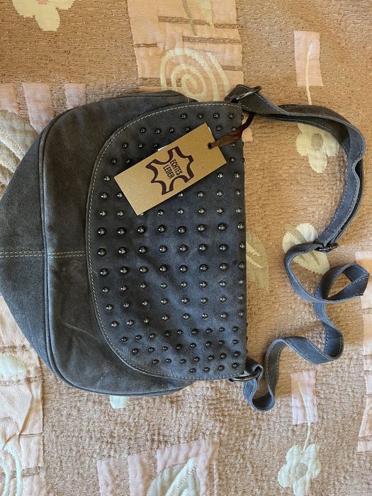 Чанти естествен велур