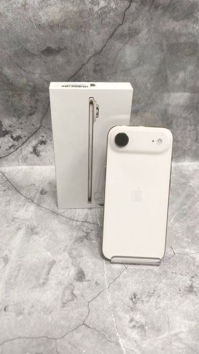 Продам Айфон Air 100%