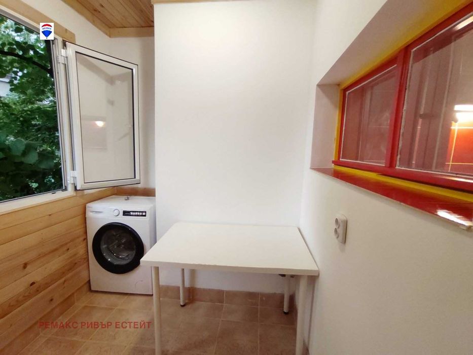 Дава се под наем Тристаен апартамент в Русе, Център - 98 кв.м за 499.8 € - Снимка #5