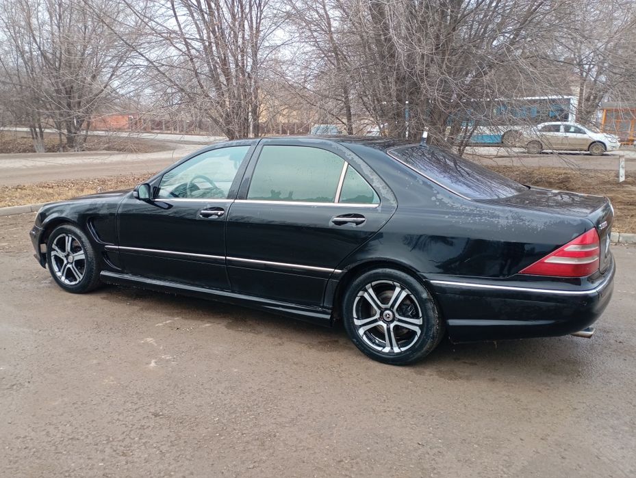 Продам автомобиль Мерседес Бенс S 500