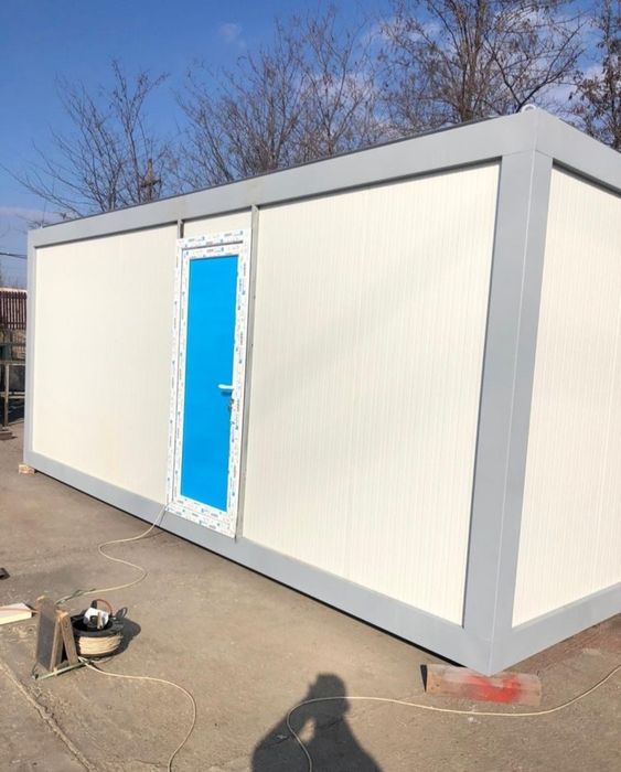 Container Tip Vitrina