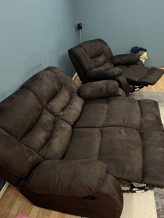 Canapea cu fotoliu extensibil