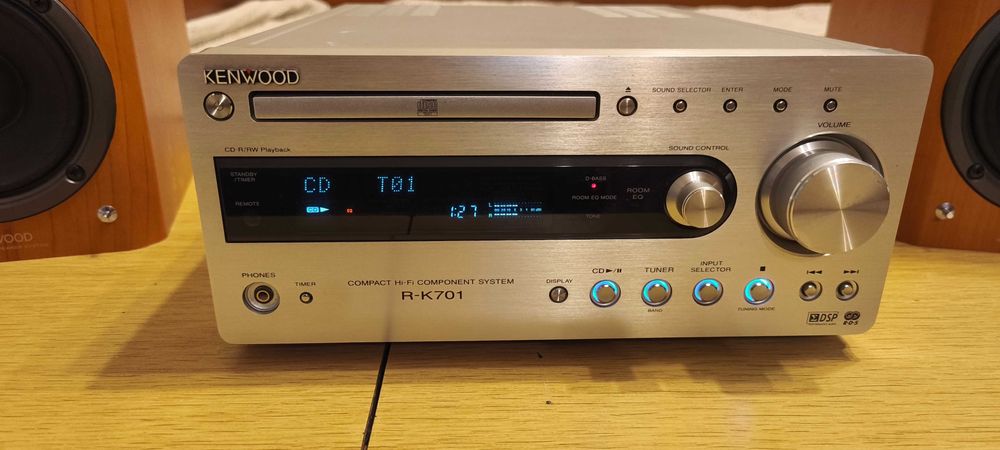 KENWOOD  R - K701  компактна Hi-Fi Stereo система с говорители