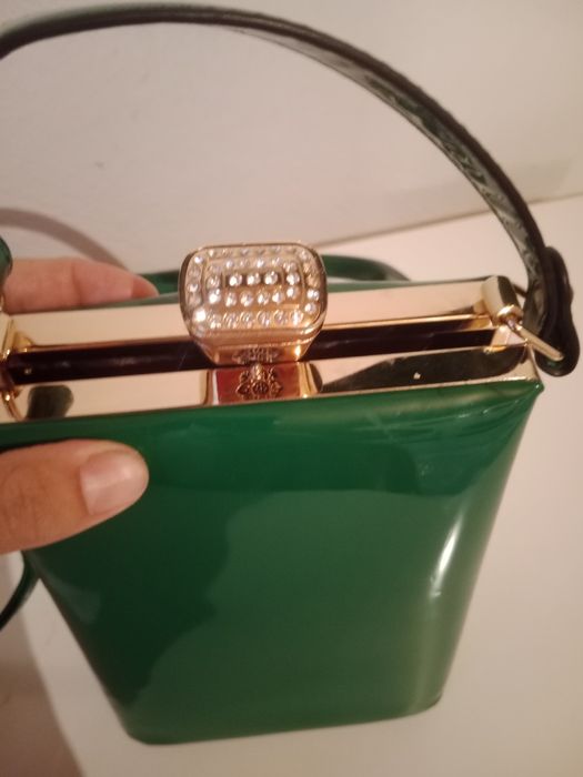 Лакированная сумка