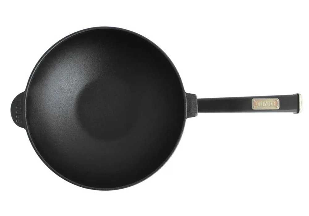 Чугунен УОК тиган с дървена дръжка, 24 см и 26 см