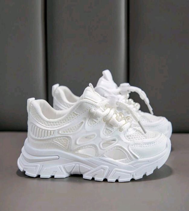 Удобни летни маратонки