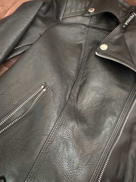 Дамско кожено яке