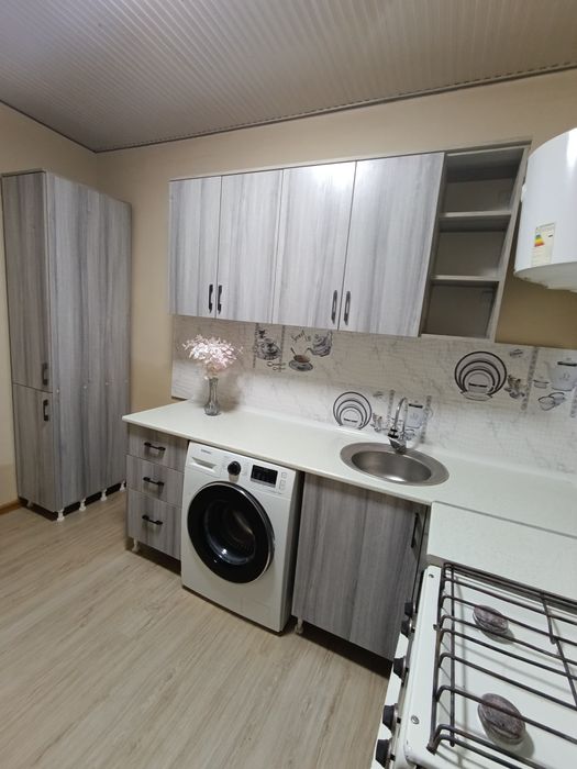 Продается дом в общем дворе