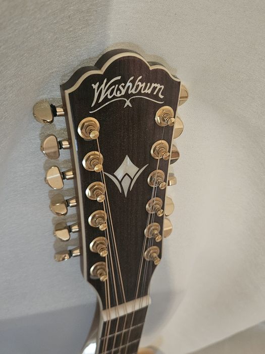 12-струнна китара Washburn