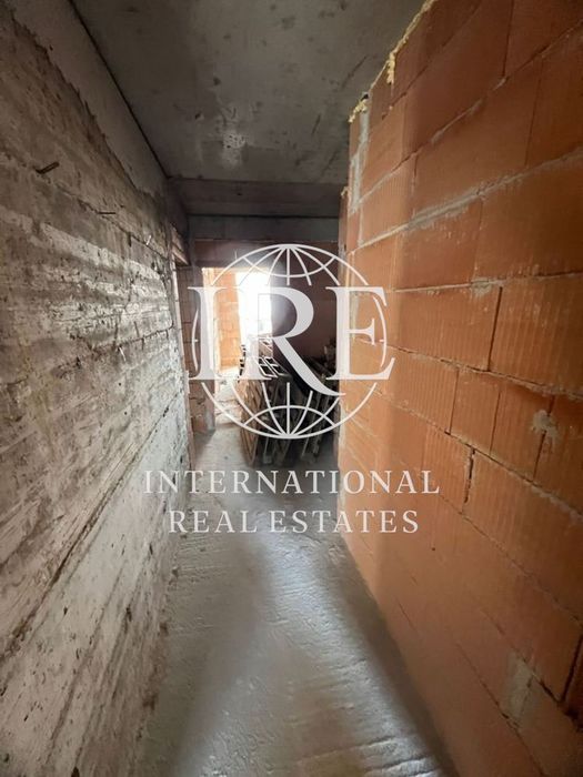 Продава се Тристаен апартамент в Варна, Погреби - 89 кв.м за 911 €/кв.м - Снимка #3